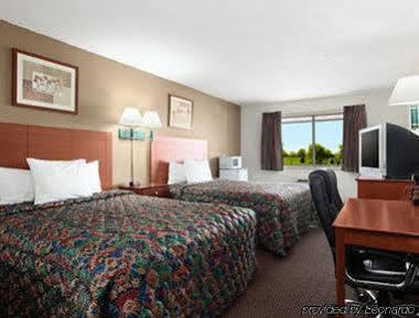 Days Inn By Wyndham Ankeny - Des Moines Eksteriør bilde